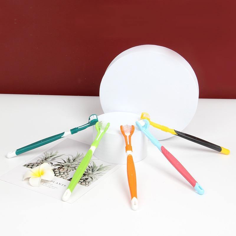 Pet ThreeHead Multi-angle Toothbrush - Lovepawz