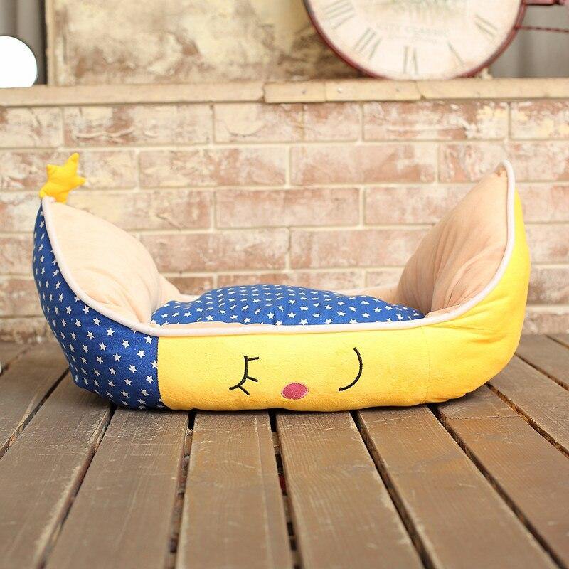 Moon Shaped Indoor Dog Soft Pet Bed - Lovepawz